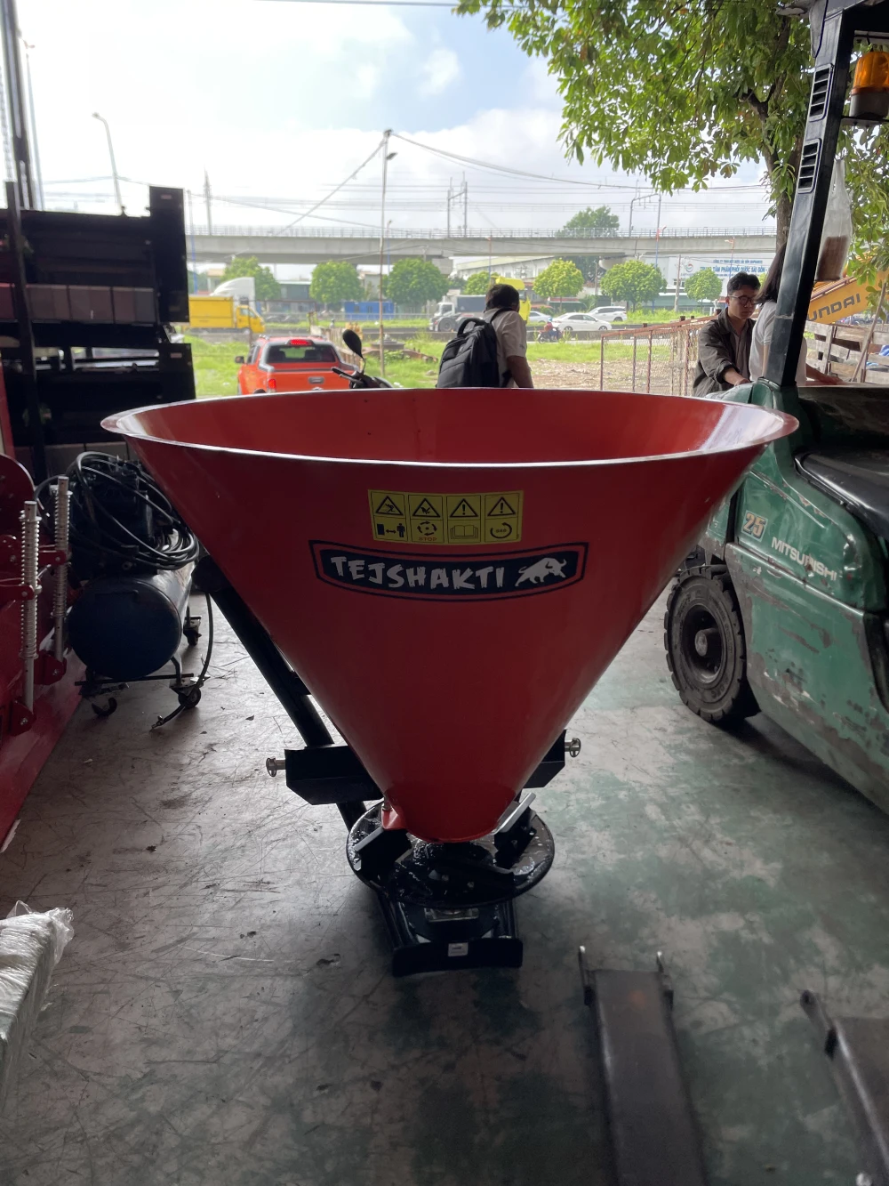 Dàn rắc phân RCFB500