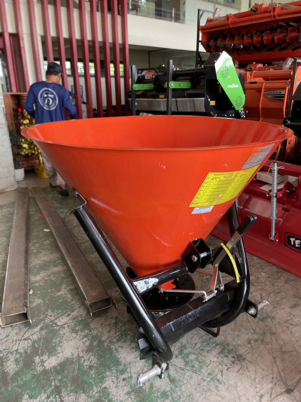 Dàn rắc phân RCFB500