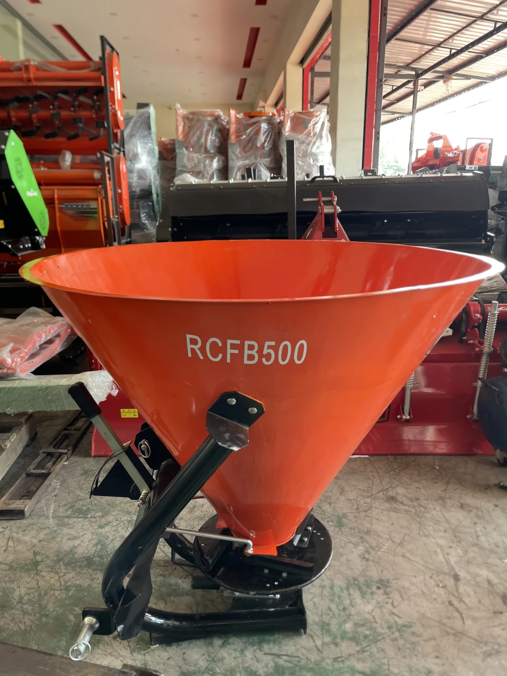 Dàn rắc phân RCFB500